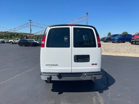 Used 2025 GMC Savana 2500 w/ Driver Convenience Package RWD image 5
