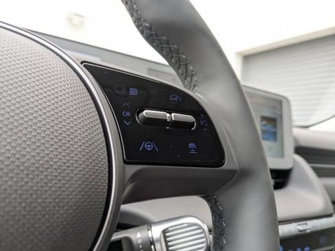 New 2024 Hyundai Ioniq 5 SEL image 20
