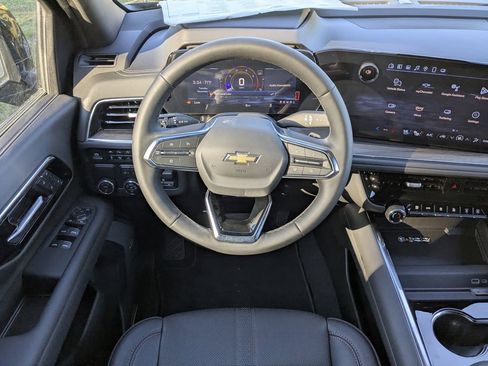 New 2025 Chevrolet Suburban High Country image 16