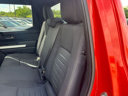 Used 2024 Toyota Tacoma TRD Off-Road image 37