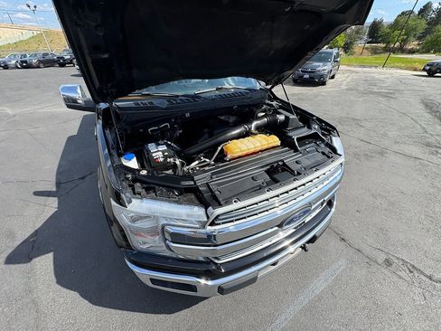 Used 2018 Ford F150 Lariat w/ Equipment Group 502A Luxury AWD/4WD image 33