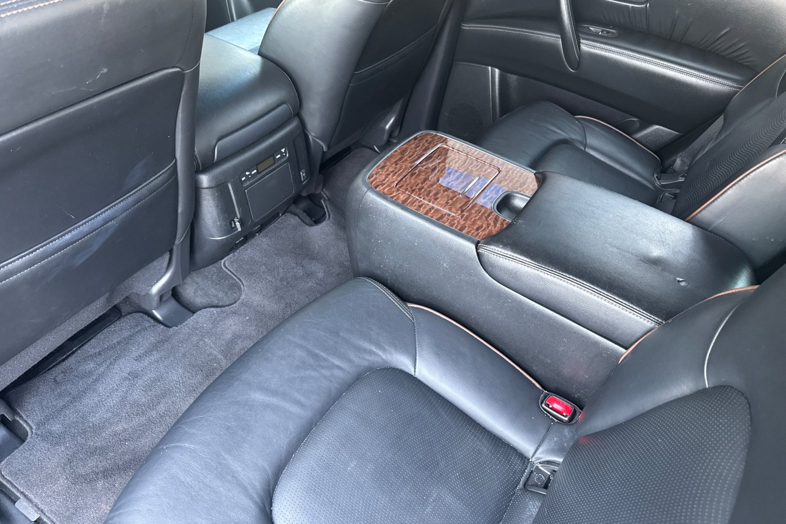 Used 2020 Nissan Armada SL w/ Premium Package AWD/4WD image 13