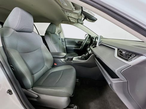 Used 2024 Toyota RAV4 LE image 28