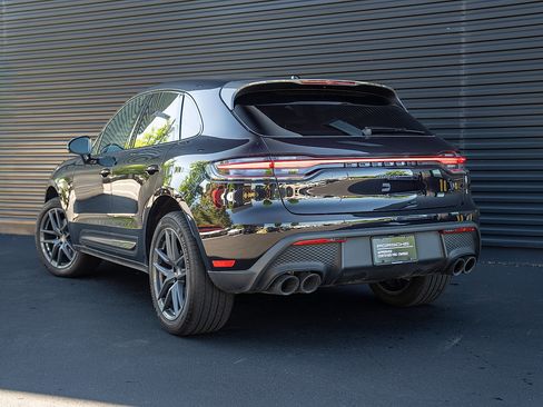 Used 2026 Porsche Macan Turbo AWD/4WD image 3