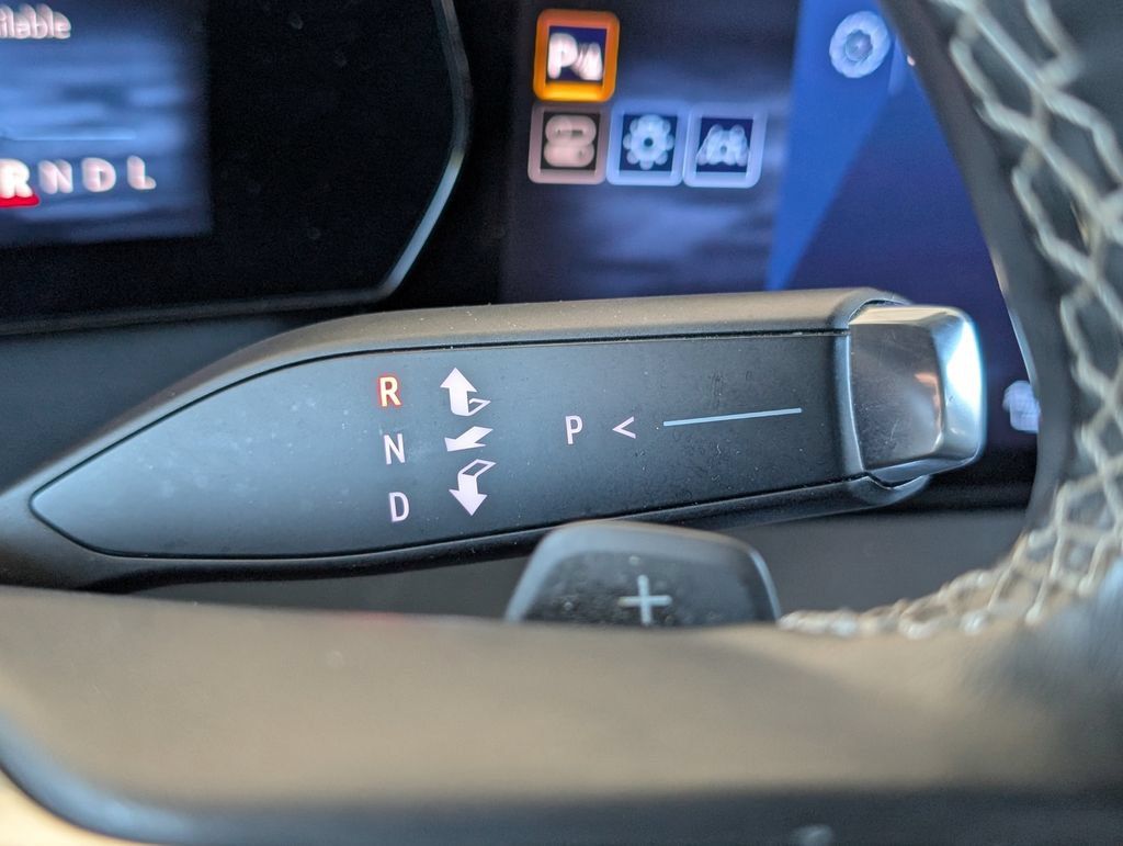 Used 2024 Chevrolet Traverse LT FWD image 12