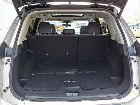 Certified 2025 Nissan Rogue Platinum w/ Platinum Premium Package AWD/4WD image 30