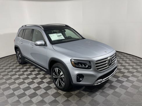 New 2026 Mercedes-Benz GLB 250 image 7
