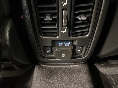 Used 2024 Dodge Durango SRT image 33