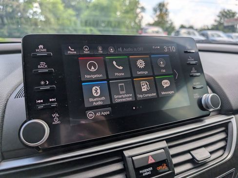 Used 2018 Honda Accord Touring image 22