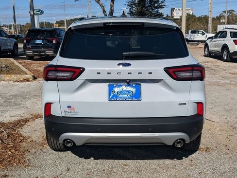 New 2025 Ford Escape SE w/ PHEV Premium Package image 15