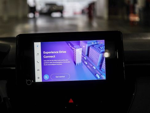 New 2026 Toyota Corolla SE image 18