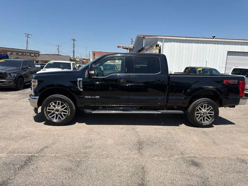 Used 2018 Ford F250 Lariat w/ Lariat Value Package AWD/4WD image 2
