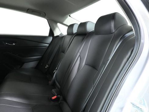 Used 2024 Honda Accord Touring image 6