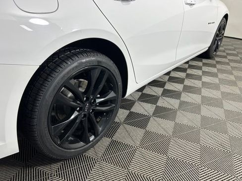 Used 2024 Chevrolet Malibu LT w/ Sport Edition FWD image 6