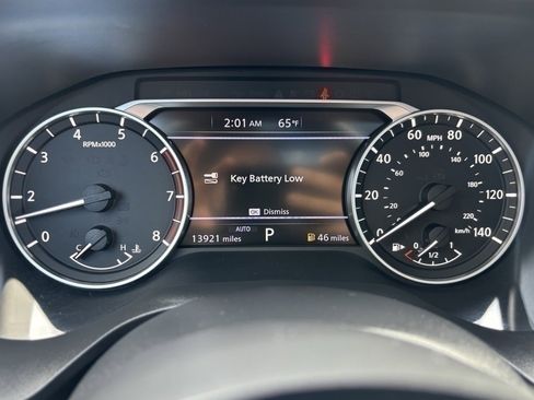 Used 2022 Nissan Rogue SV w/ SV Premium Package image 12