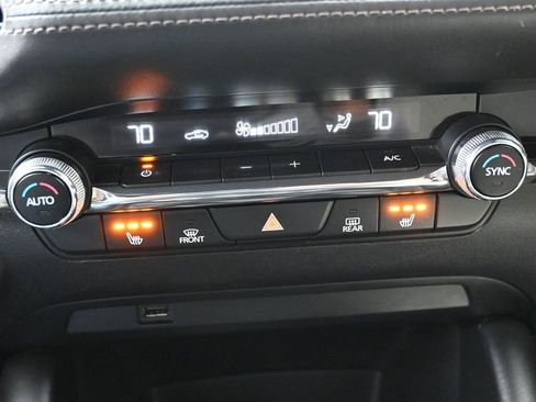 Used 2020 MAZDA MAZDA3 AWD Hatchback w/ Preferred Pkg image 23