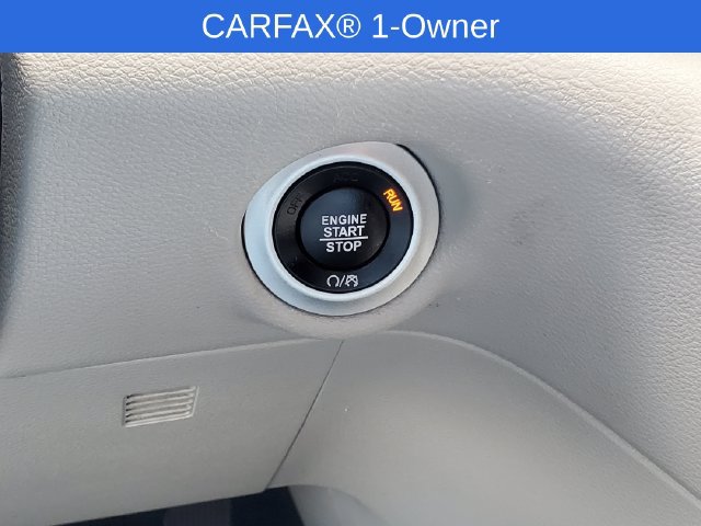 Used 2023 Chrysler Pacifica Touring-L FWD image 18
