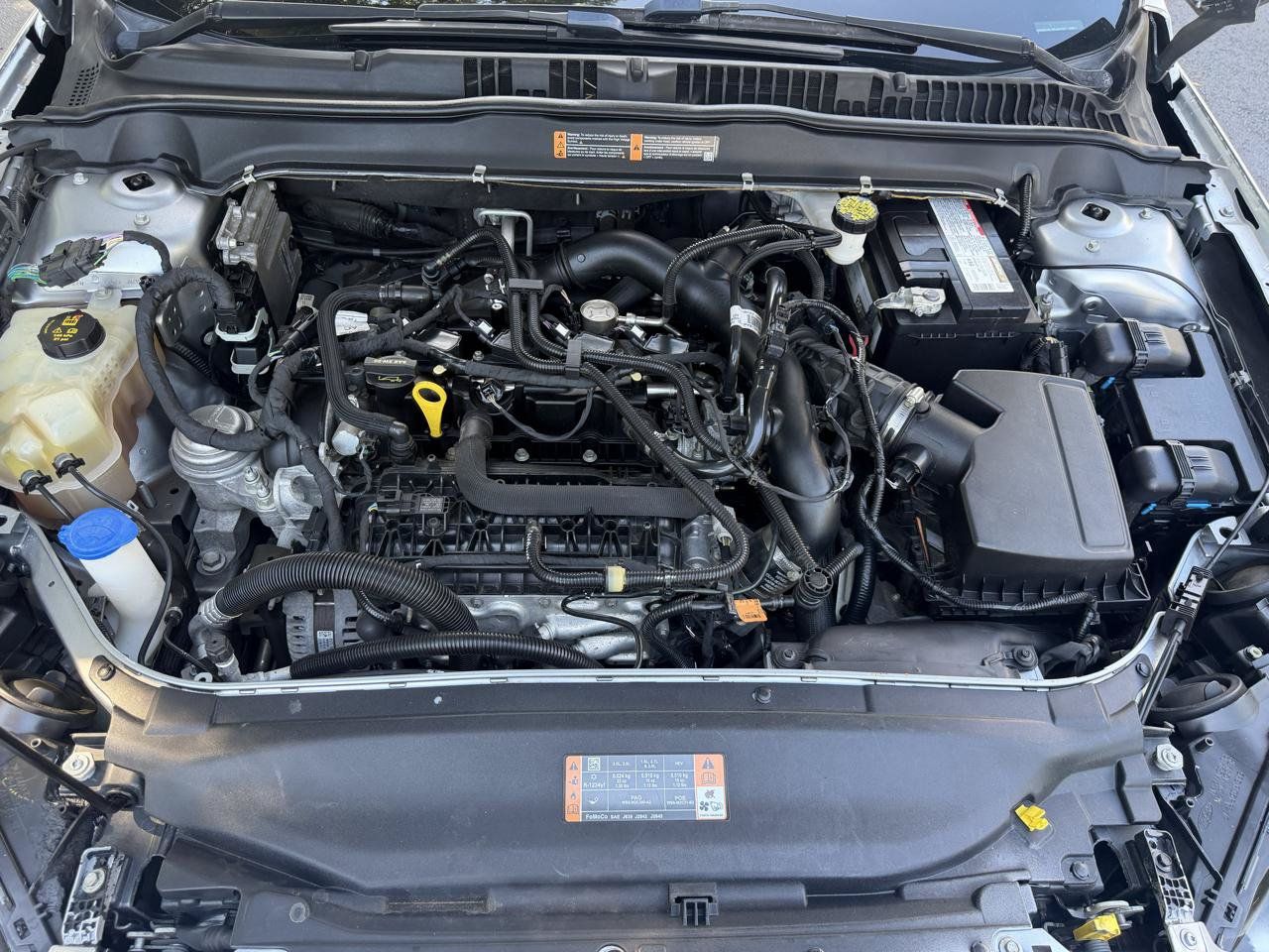 Used 2020 Ford Fusion SE FWD image 25