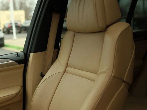 Used 2011 BMW X5 xDrive50i AWD/4WD image 15