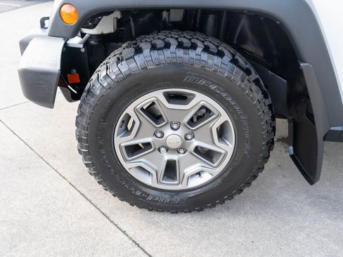 Used 2017 Jeep Wrangler Sport w/ Quick Order Package 24S image 24