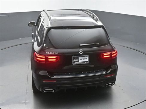 Used 2025 Mercedes-Benz GLB 250 GLB 250 image 47