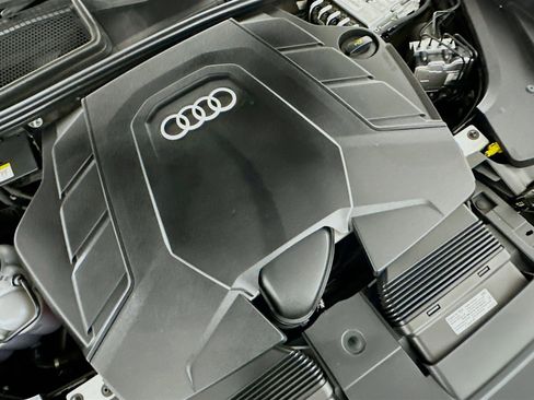 Used 2023 Audi Q8 Premium Plus w/ Premium Plus Package image 33