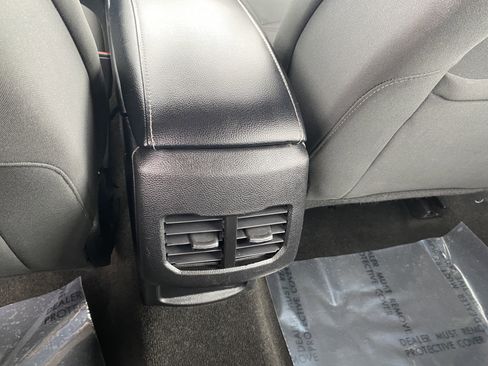 Used 2019 Ford Fusion SE image 34