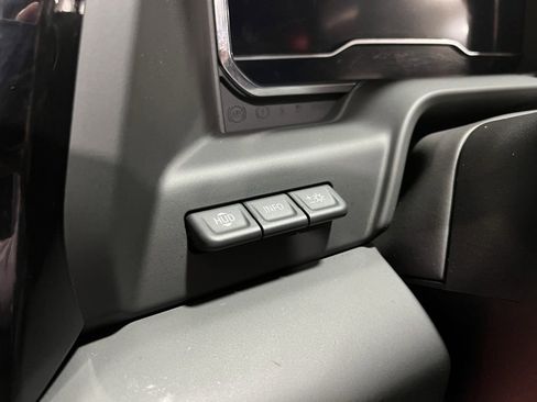 Used 2025 GMC Sierra 3500 Denali w/ Denali Reserve Package image 25