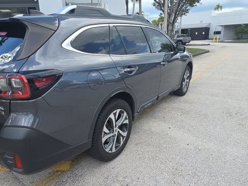 Used 2022 Subaru Outback Touring XT AWD/4WD image 4