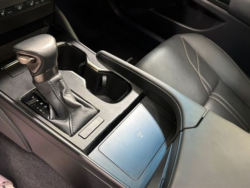 Used 2025 Lexus ES 350 Ultra Luxury w/ Accessory Package (Z2) FWD image 31