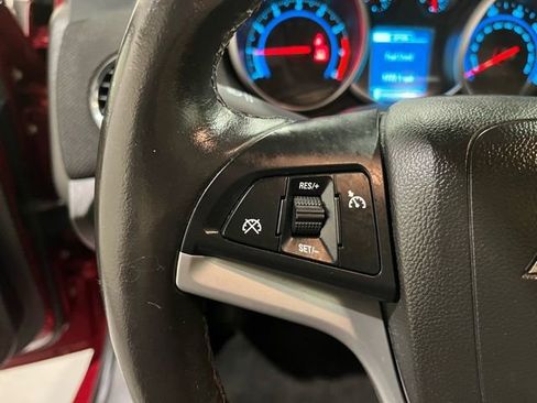 Used 2014 Chevrolet Cruze LT w/ Technology Package image 25