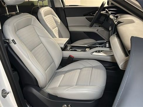 New 2026 Lincoln Nautilus Reserve image 11