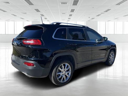 Used 2018 Jeep Cherokee Limited w/ Technology Group image 4