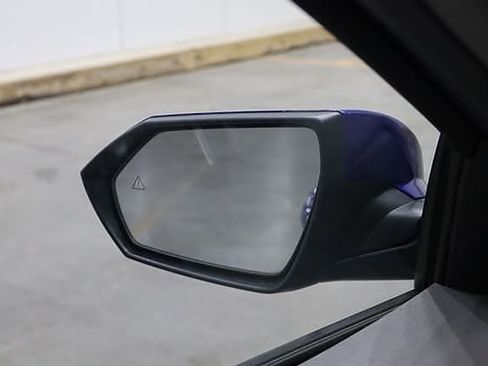 Used 2023 Hyundai Elantra SEL w/ Preferred Accessory Package image 36