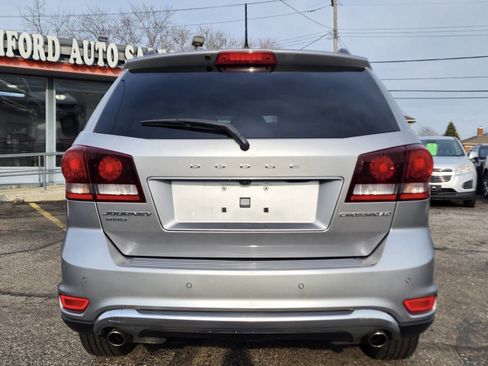 Used 2016 Dodge Journey Crossroad w/ Popular Equipment Group image 12