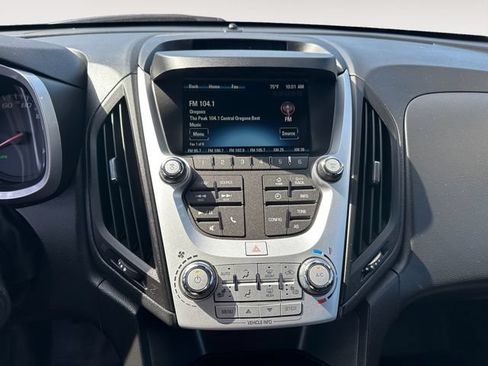 Used 2017 Chevrolet Equinox Premier w/ Enhanced Convenience Package AWD/4WD image 11