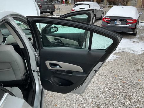 Used 2014 Chevrolet Cruze LT w/ RS Package image 14