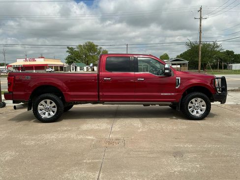 Used 2017 Ford F250 Platinum w/ FX4 Off-Road Package image 5