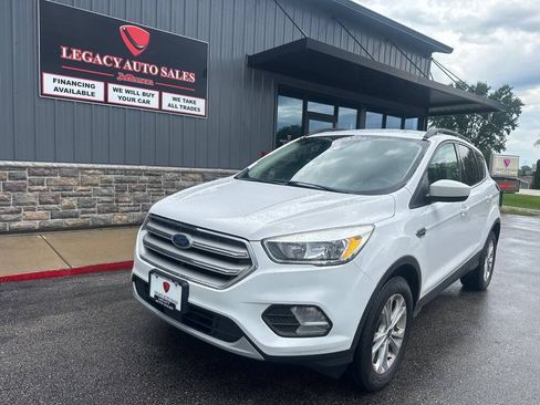 Used 2018 Ford Escape SE w/ Ford Safe & Smart Package AWD/4WD image 1