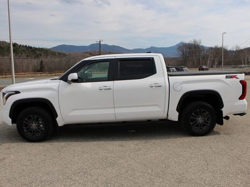 Used 2024 Toyota Tundra SR5 w/ SR5 Convenience Package AWD/4WD image 8