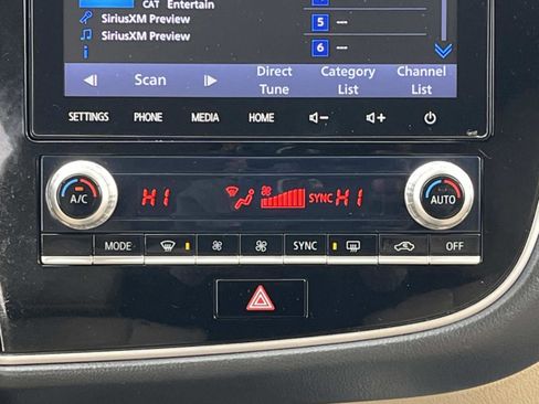 Used 2020 Mitsubishi Outlander GT image 17