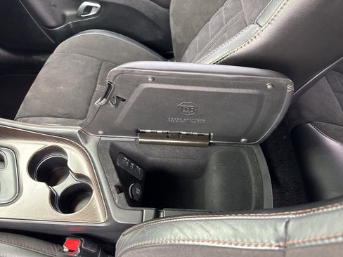 Used 2020 Dodge Challenger R/T image 41