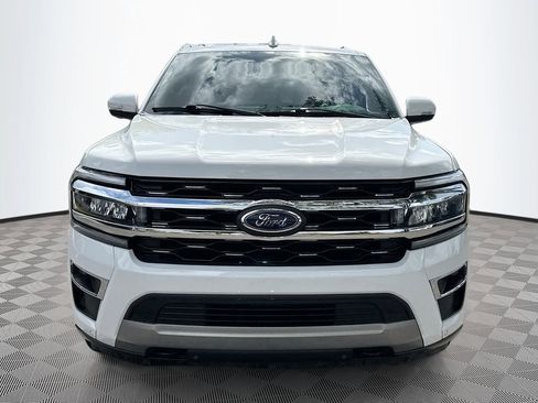 Used 2022 Ford Expedition Max Limited AWD/4WD image 2