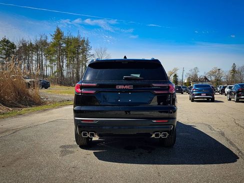 New 2026 GMC Acadia Elevation image 4