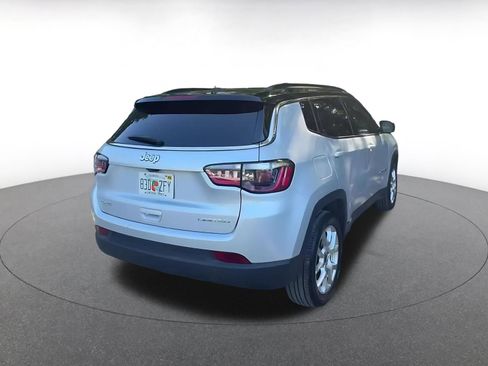 Used 2025 Jeep Compass Limited AWD/4WD image 14