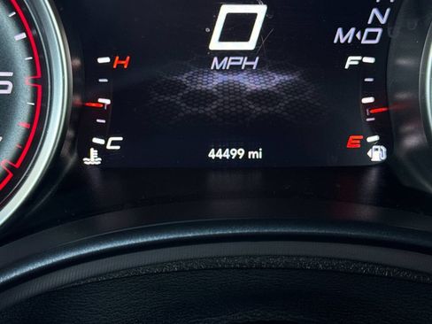Used 2022 Dodge Charger SXT RWD image 28