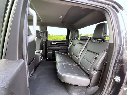 Used 2022 GMC Sierra 1500 SLT w/ SLT Convenience Package AWD/4WD image 19