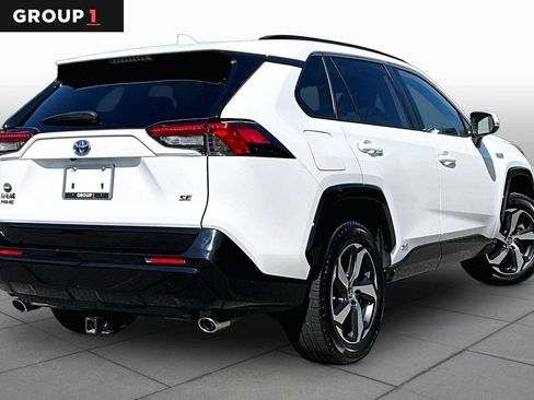 Used 2021 Toyota RAV4 SE AWD/4WD image 13