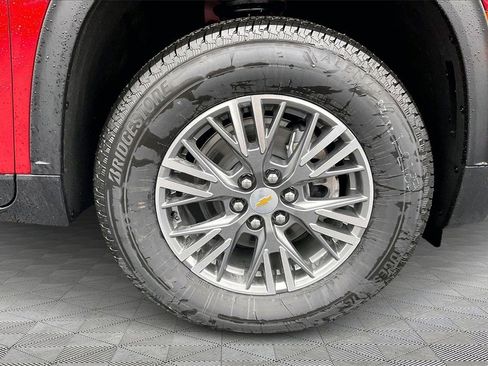 New 2026 Chevrolet Traverse LT w/ Driver Confidence Package image 15