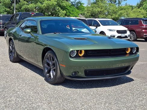 Used 2021 Dodge Challenger SXT w/ Blacktop Package RWD image 2